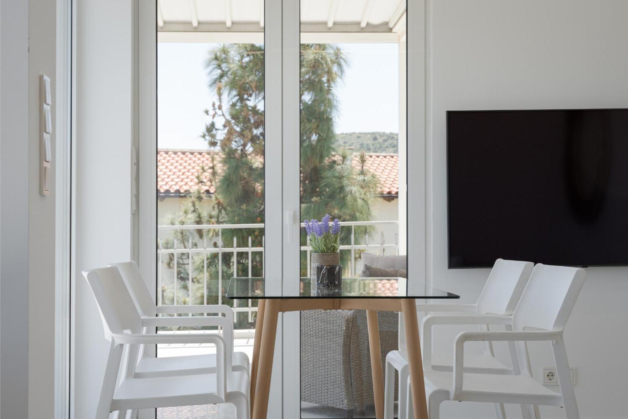 וארקיזה Athenian Riviera Penthouse Apartment מראה חיצוני תמונה